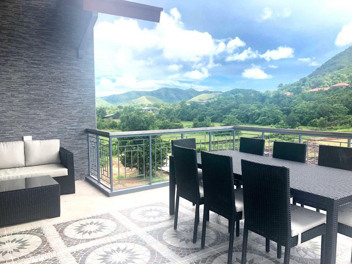 Bella Villa Coron Bagian luar foto