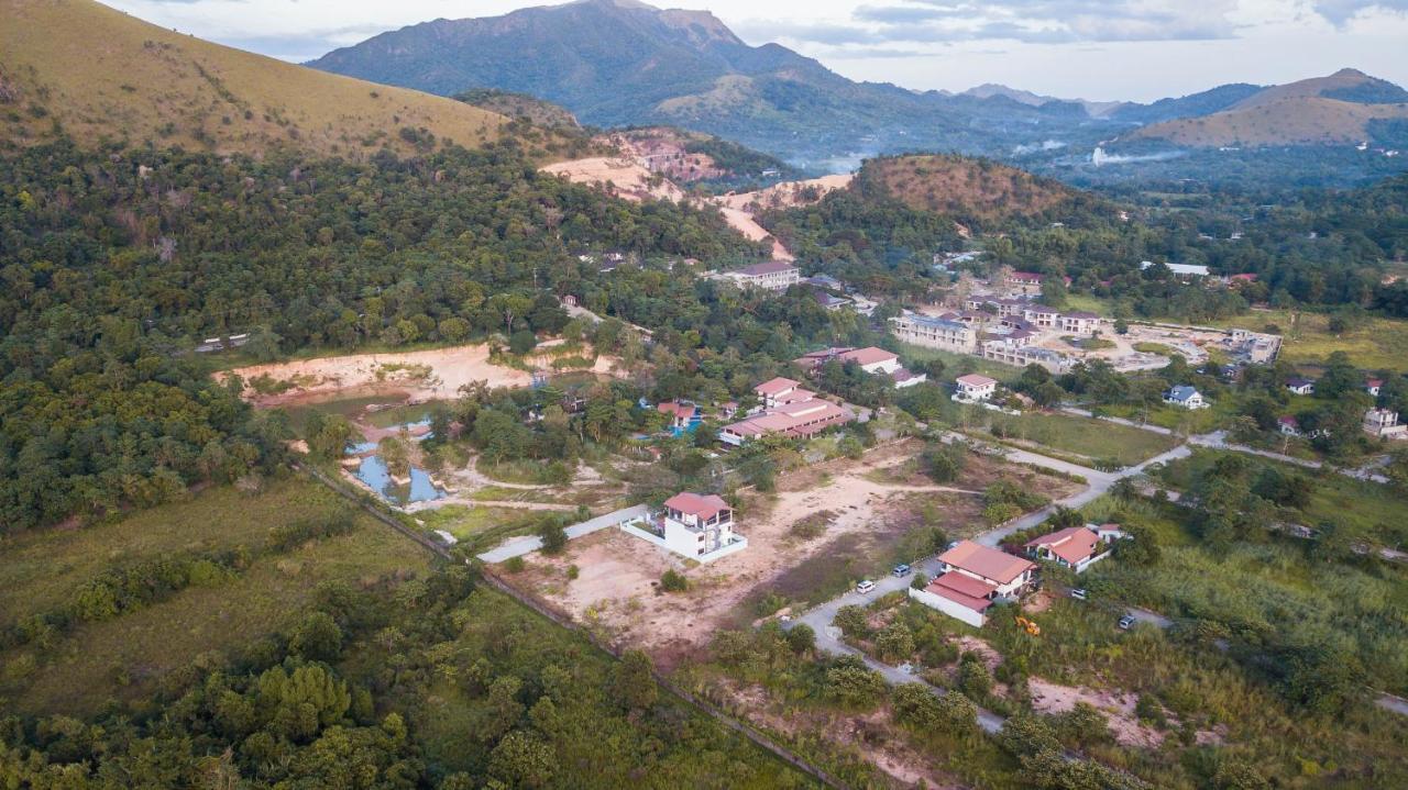 Bella Villa Coron Bagian luar foto